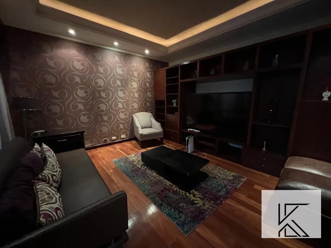 Elegante casa en venta en el Condominio Las Luces, CAES - 2