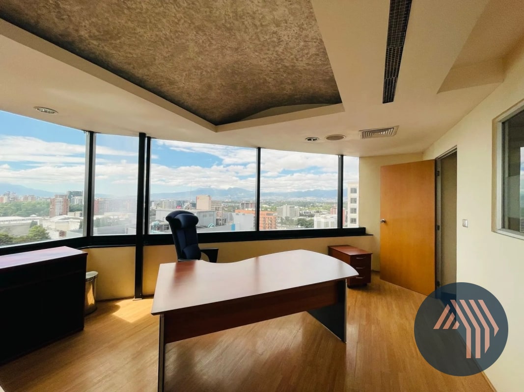 ALQUILER DE AMPLIA OFICINA PENTHOUSE 829MT2 - MURANO, ZONA 10 - 9