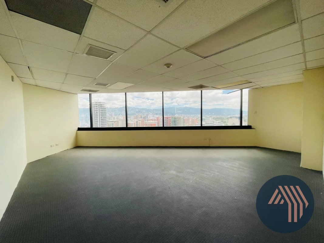 ALQUILER DE AMPLIA OFICINA PENTHOUSE 829MT2 - MURANO, ZONA 10 - 4
