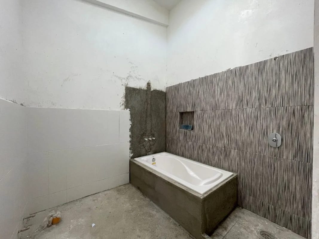 PROPIEDAD EN VENTA PARA DEMOLER O ACONDICIONAR PARA AIRBNB ZONA 15, CERCA COLEGIO VALLE VERDE EXCELENTE UBICACIÓN, G3, IDEAL PARA ACONDICIONAR USO DE OFICINAS, AIRBNB $500,000 — Edificio en Venta en Zona 15, Guatemala, Ciudad — foto 4 de 5