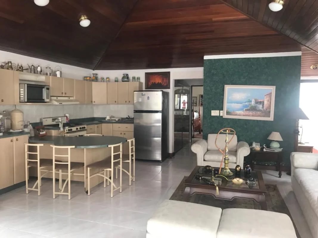 Casa en venta en MONTEBELLO km 10.5 — Casa en Venta en Montebello I, Carretera a El Salvador, Guatemala, Ciudad — foto 7 de 17