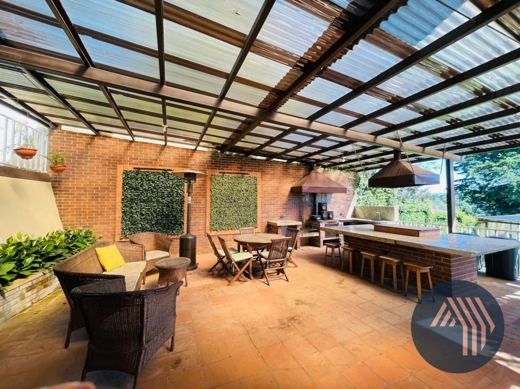 VENTA DE AMPLIA CASA - LOMAS DE SAN RAFAEL, KM 16 CES - 2