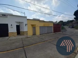 Venta de Cómoda Casa - Terravista, KM 16.5 CES — Casa en Venta en Terravista, Carretera a El Salvador, Guatemala, Ciudad — miniatura 1 de 12