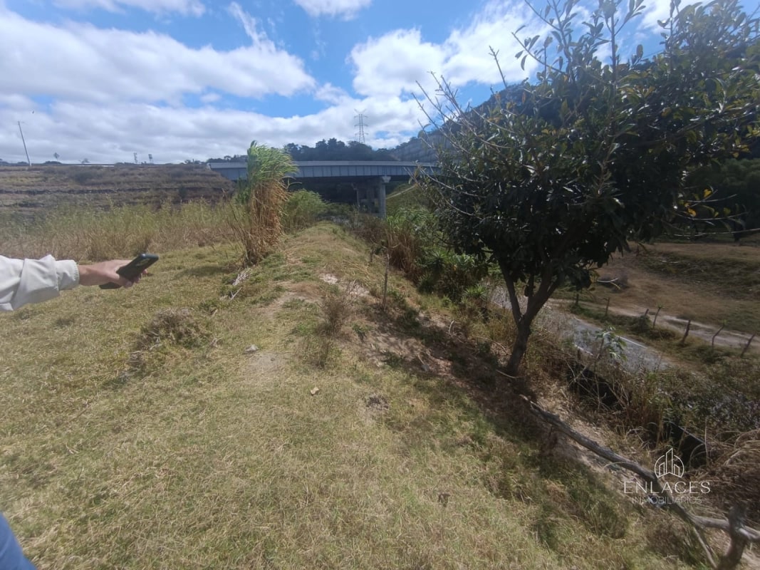 Terreno en venta •La Vas Km 5.5 Junto garita peaje - 6