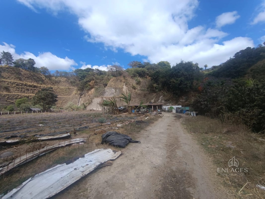Terreno en venta •La Vas Km 5.5 Junto garita peaje - 1