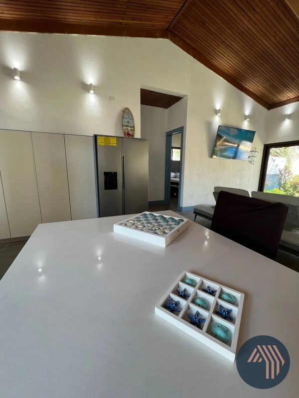 VENTA DE HERMOSA CASA AMUEBLADA - LIKIN — Casa vacacional en Venta en Likin, Puerto Quetzal, Escuintla — foto 3 de 13