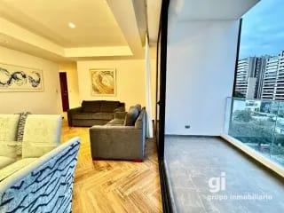 Apartamento en venta amueblado 3 dormitorios y cuarto de servicios, zona 10 — Apartamento en Venta en Zona 10, Guatemala, Ciudad — miniatura 12 de 14