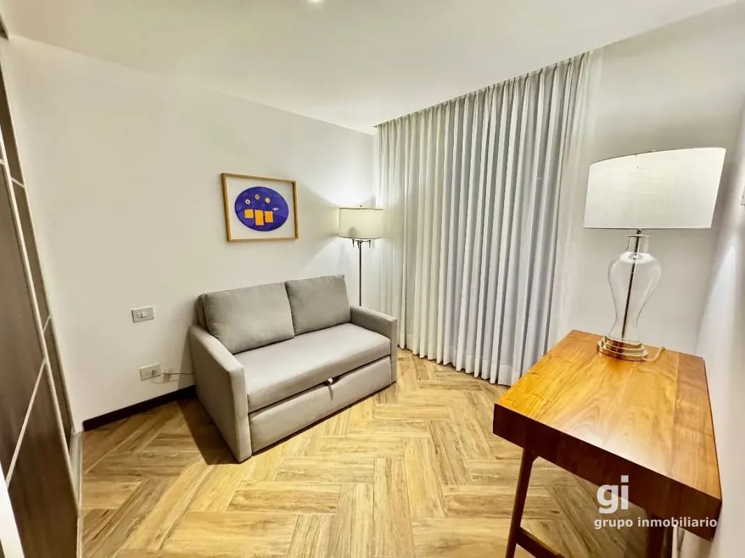 Apartamento en venta amueblado 3 dormitorios y cuarto de servicios, zona 10 — Apartamento en Venta en Zona 10, Guatemala, Ciudad — foto 7 de 14