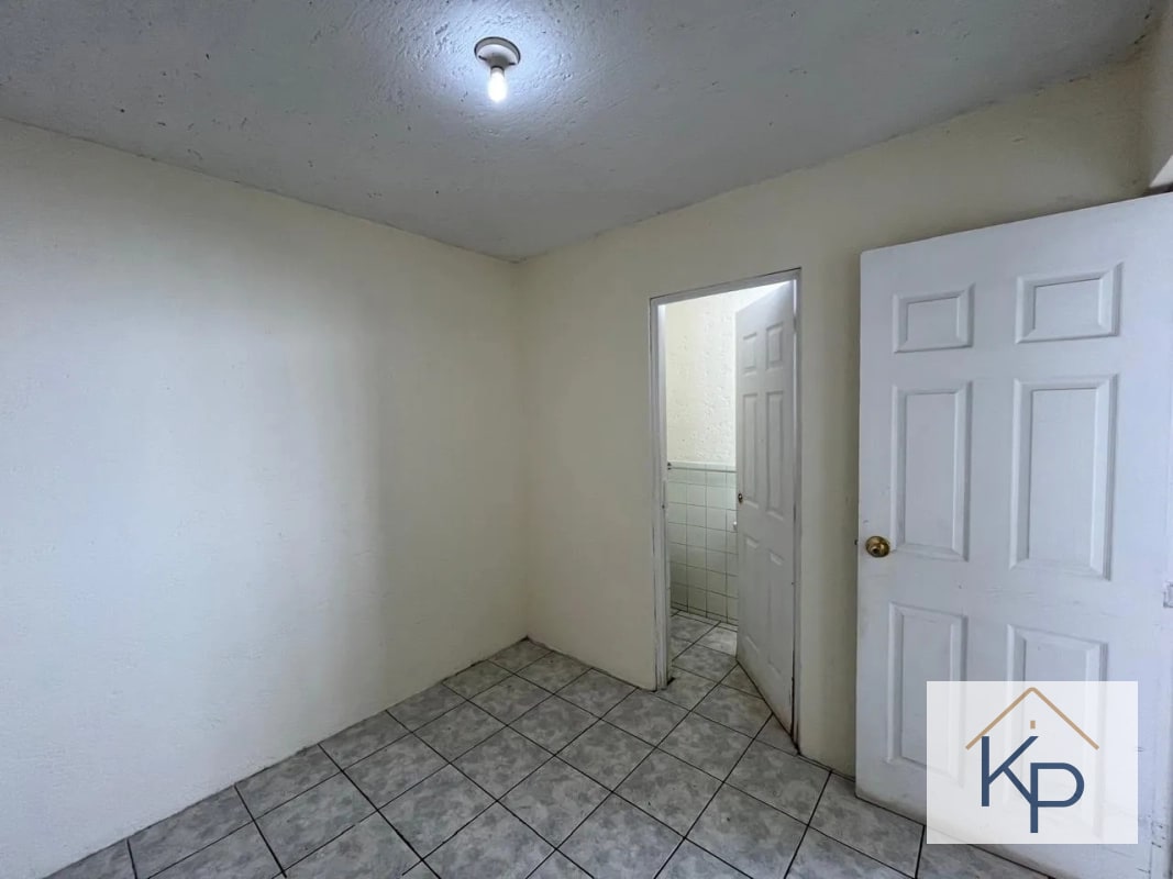 Amplia casa en venta en condominio Km 19 a San José Pinula - 11