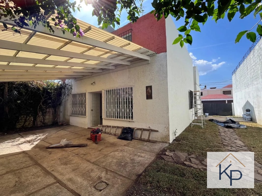 Amplia casa en venta en condominio Km 19 a San José Pinula - 9