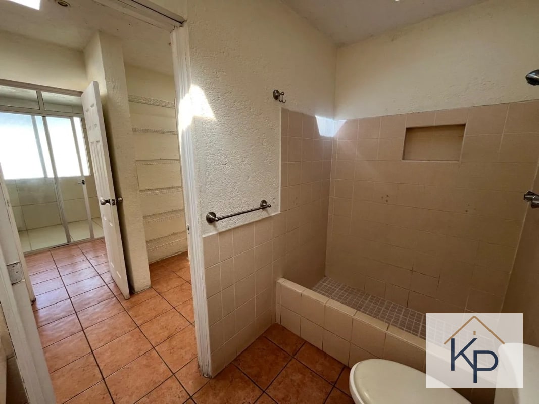 Amplia casa en venta en condominio Km 19 a San José Pinula - 7