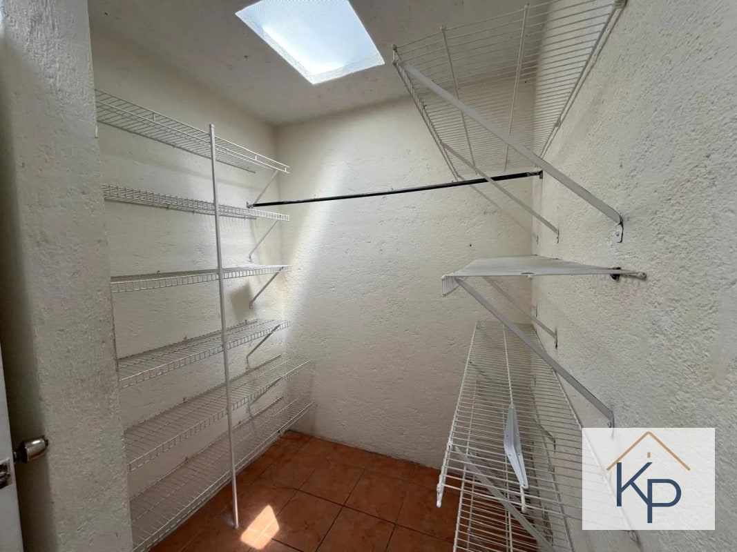 Amplia casa en venta en condominio Km 19 a San José Pinula - 6