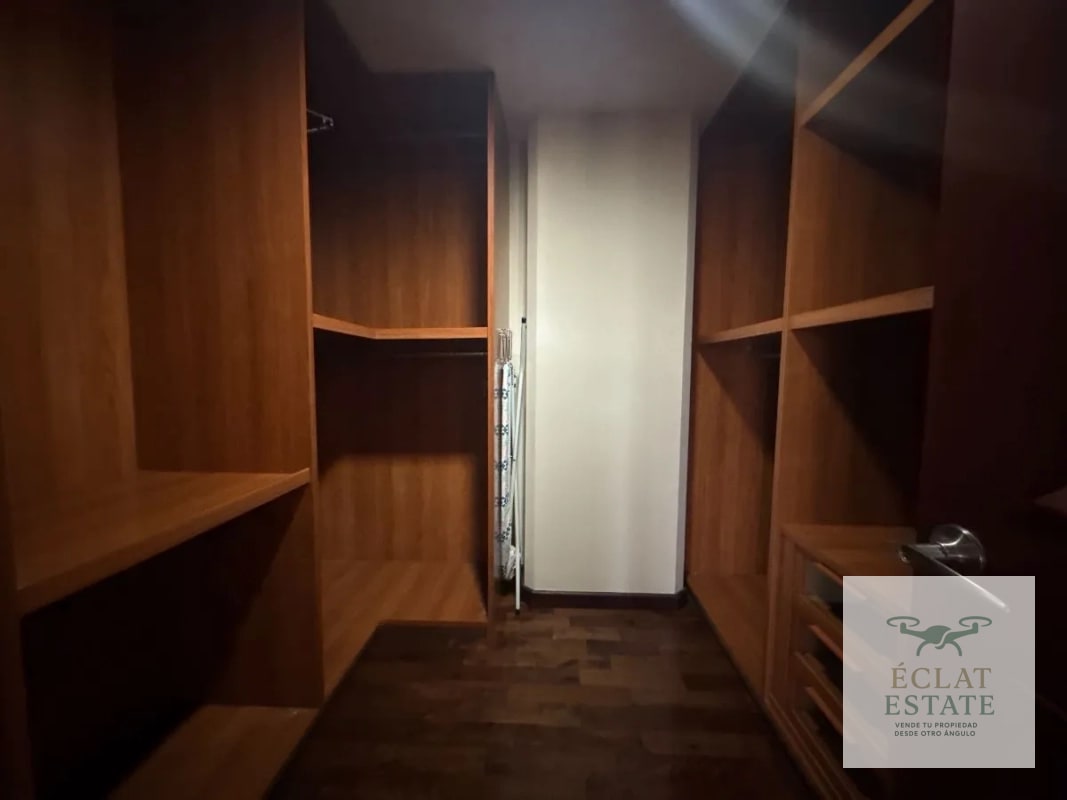 Apartamento en Tiffany Zona 10 en Venta | 2 Habitaciones Amueblado - 9