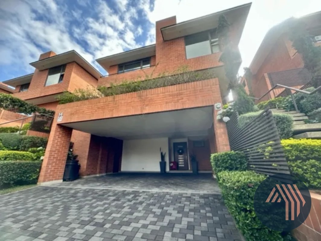 VENTA DE HERMOSA CASA - RES. CONCEPCIÓN, KM 15 CES - 3