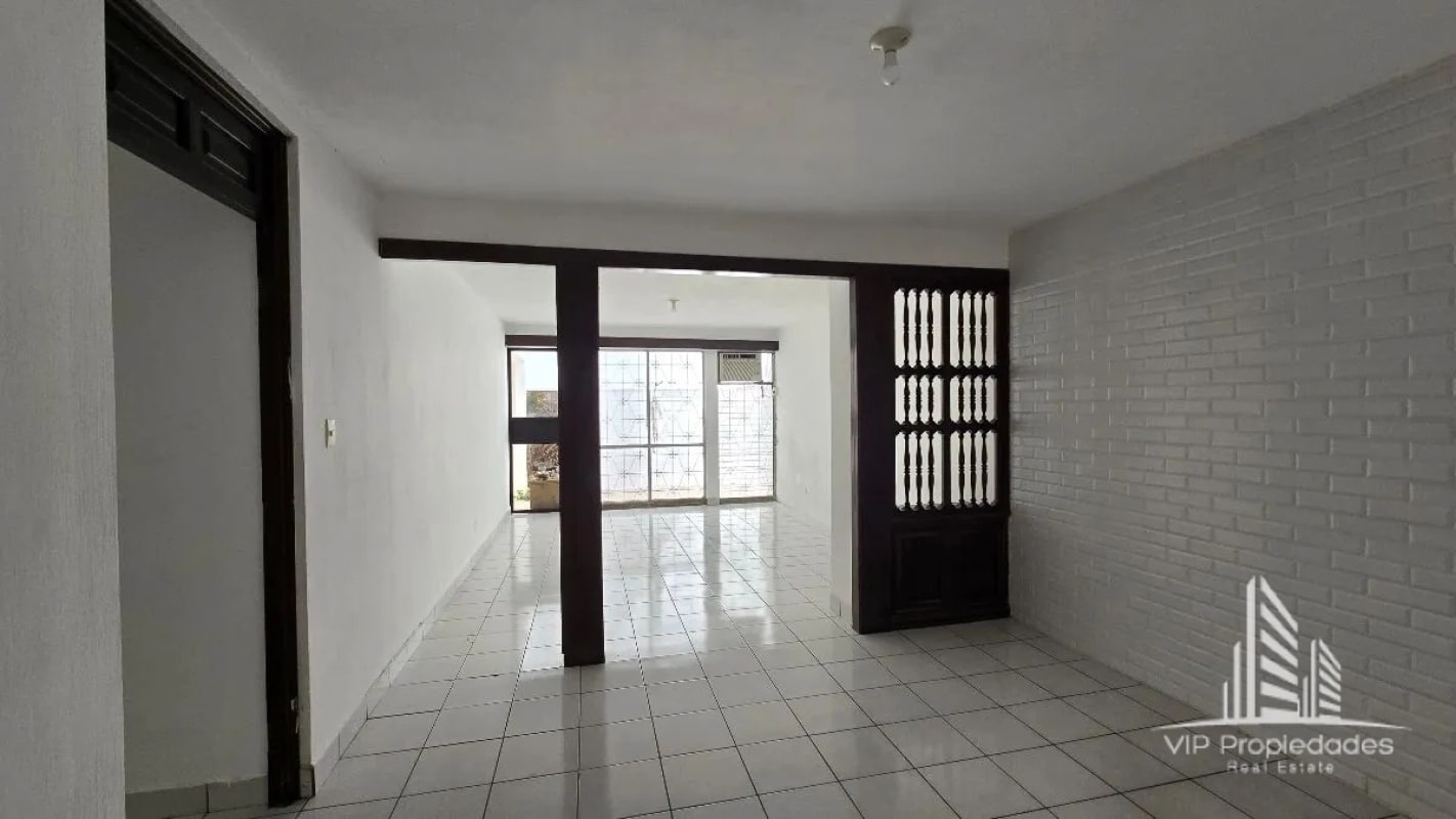 Casa en alquiler para oficina, comercio o bodega, Zona 10 - 4