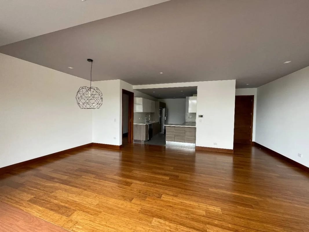 APARTAMENTO RENTA ZONA 15 VH2, DE 3 DORMITORIOS Y DORMITORIO DE SERVICIO — Apartamento en Alquiler en Zona 15, Guatemala, Ciudad — foto 3 de 10