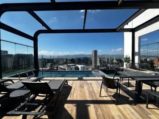 BONADIEZ, Z10. Apartamento amueblado y equipado en alquiler — Apartamento en Alquiler en Bonadiez, Zona 10, Guatemala, Ciudad — miniatura 13 de 13