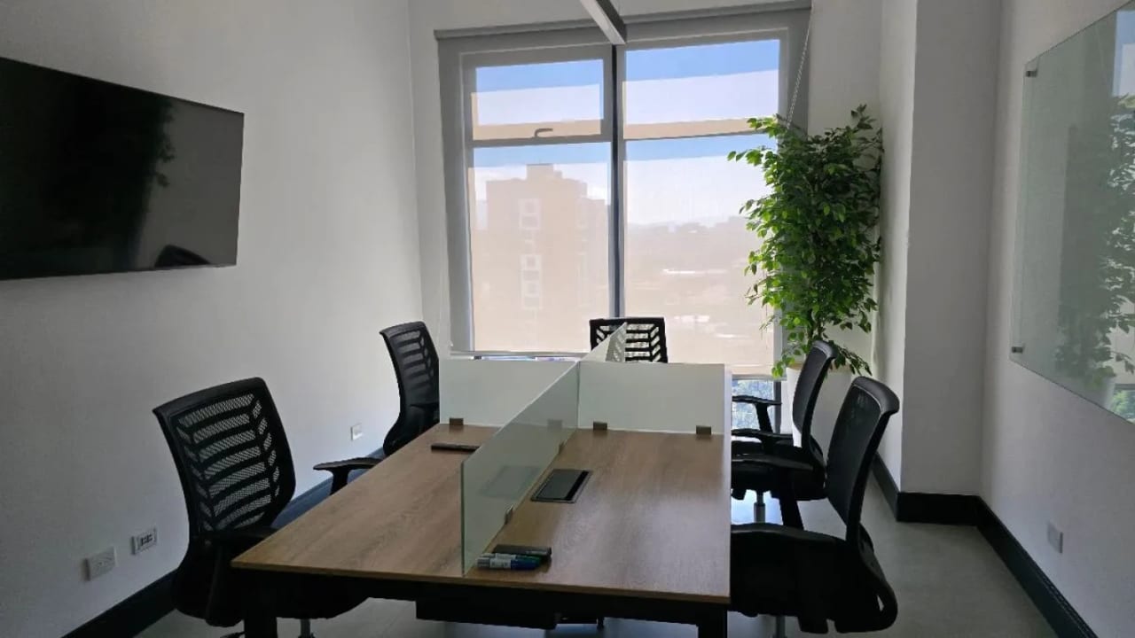 BONADIEZ, Z.10, apartamento amueblado en alquiler — Apartamento en Alquiler en Bonadiez, Zona 10, Guatemala, Ciudad — foto 4 de 14
