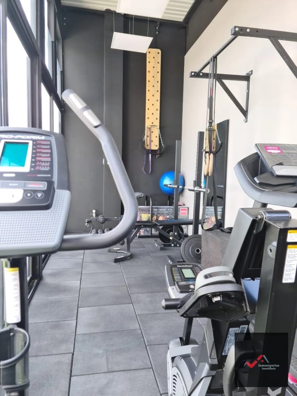 APARTAMENTO EN VENTA ZONA 14 EDIFICIO AOKI - 3
