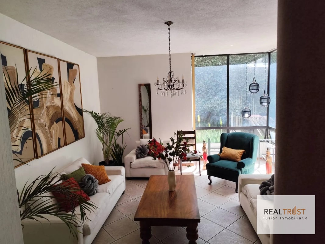 CASA EN VENTA LAS CHARCAS ZONA 11 - 11