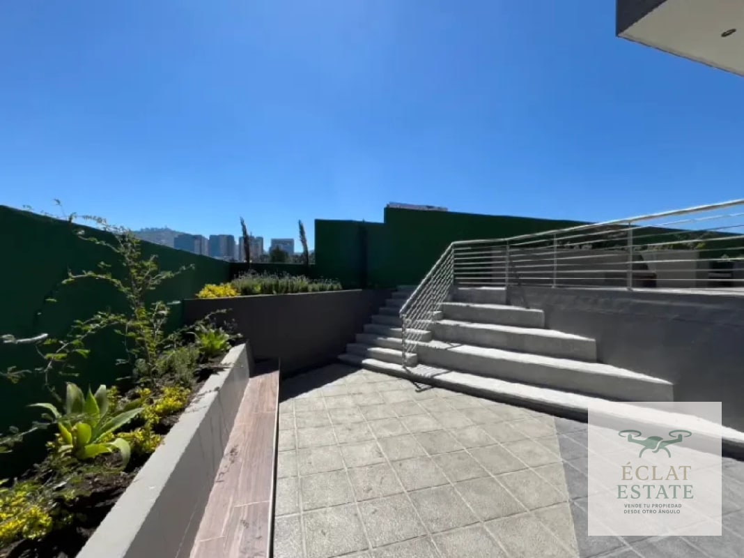 Zona 10 | Edificio Corporativo con Helipuerto | Presencia Ejecutiva - 1