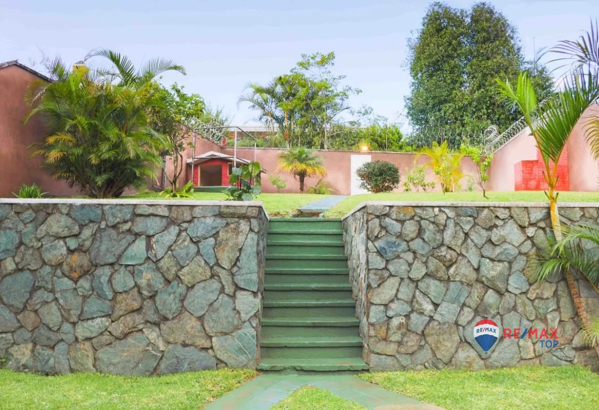 CASA EN COND. LA MONTAÑA, ZONA 16 - 1