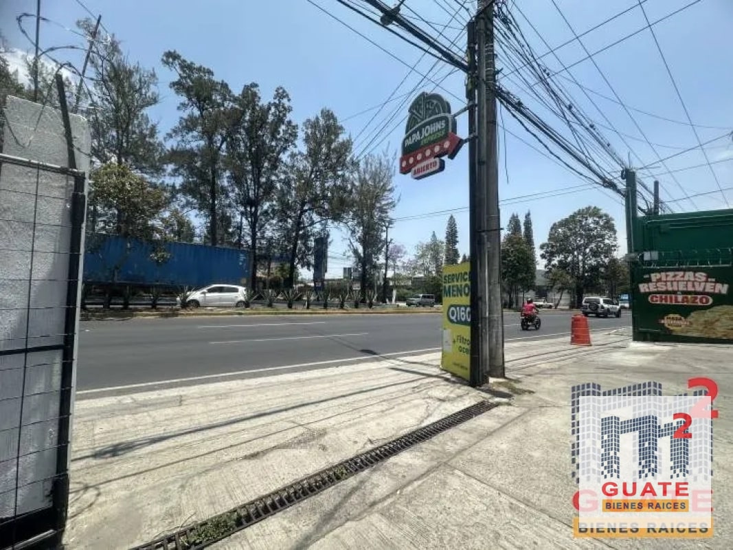 Local de 80 m2 de construcción en Renta, Zona 17 - 6