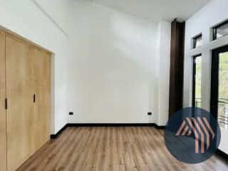 VENTA DE MODERNA CASA - SAN ANTONIO, KM 16 CARR. SALVADOR — Casa en Venta en San Antonio, Carretera a El Salvador, Guatemala, Ciudad — miniatura 13 de 16