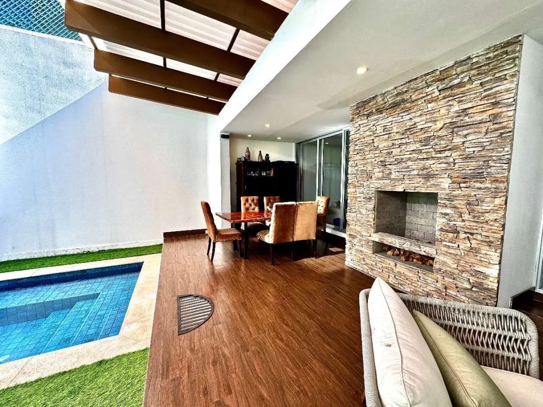 Casa moderna con piscina 4 habs / fuera de garita Z.14 — Casa en Venta en Zona 14, Guatemala, Ciudad — foto 6 de 16