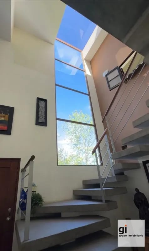 Linda casa en venta en condominio exclusivo de zona 16 — Casa en Venta en Zona 16, Guatemala, Ciudad — foto 1 de 15
