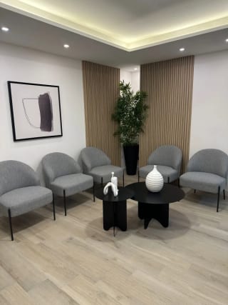 RENTA CLINICA MEDICA AMUEBLADA Y EQUIPADA MEDIKA 10 — Clínica en Alquiler en Medika 10, Zona 10, Guatemala, Ciudad — miniatura 2 de 8