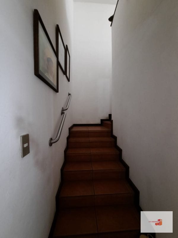 Casa uso residencia, oficina o incluso bodega Col.Trinidad — Bodega / Ofibodega en Venta en Trinidad, Zona 15, Guatemala, Ciudad — foto 8 de 10
