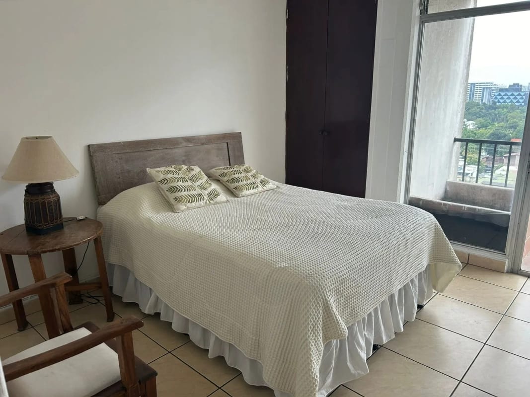 Se Vende/Alquila Apto. en Edificio Ciudad Vieja, Zona 10. — Apartamento en Venta en Ciudad Vieja, Zona 10, Guatemala, Ciudad — foto 6 de 7