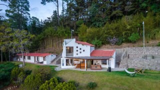 Casa en venta con vista al Lago de Atitlan a 20 minutos de Panajachel — Casa vacacional en Venta en San Andres Semetabaj, Sololá — miniatura 13 de 17