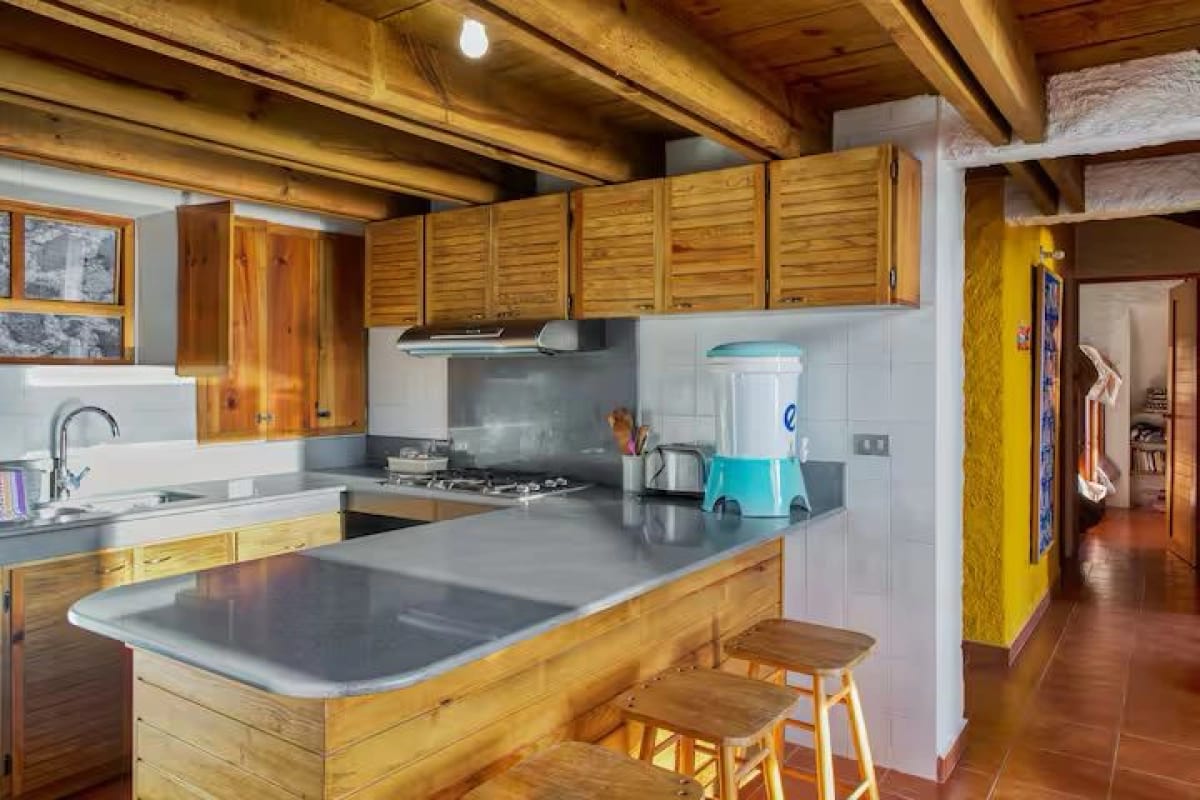 Casa en venta con vista al Lago de Atitlan a 20 minutos de Panajachel — Casa vacacional en Venta en San Andres Semetabaj, Sololá — foto 11 de 17