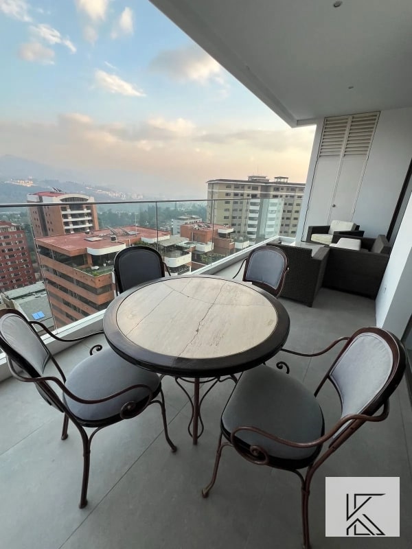 Lujoso y elegante apartamento en Edificio Echo zona 14 — Edificio en Alquiler en Echo, Zona 14, Guatemala, Ciudad — foto 16 de 16