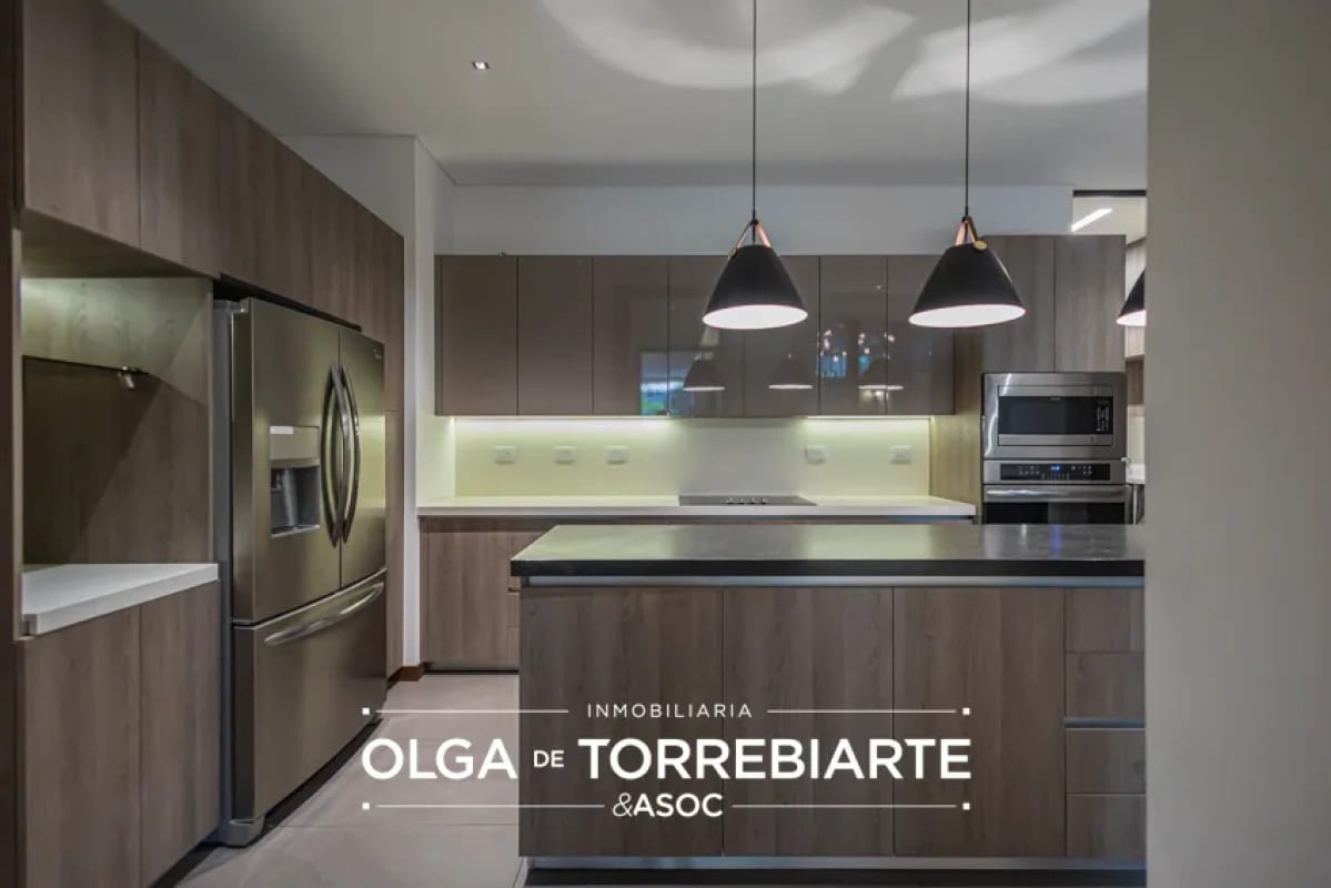 Apartamento en primer nivel, Maranta zona 10 — Apartamento en Alquiler en Maranta Oakland, Zona 10, Guatemala, Ciudad — foto 4 de 17