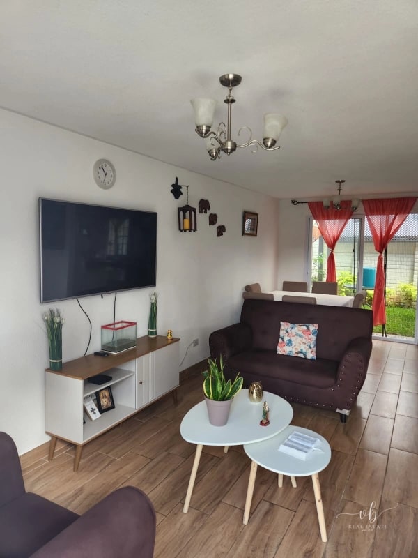 Casa en venta - Fuentes del Valle Norte V - zona 18 - 10