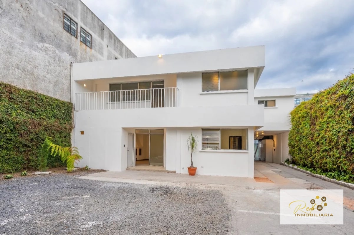 Venta de casa en zona 13 - 16