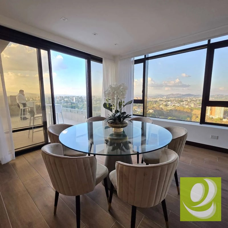 ESPECTACULAR  PENT-HOUSE EN ZONA 10  VENTA - 8