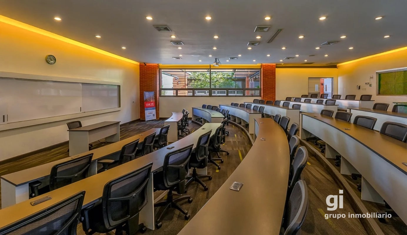 Interesante Propiedad en alquiler para Negocio, Academias, Universidades, Restaurantes, Negocios de Entretenimiento y más en zona 15. - 3
