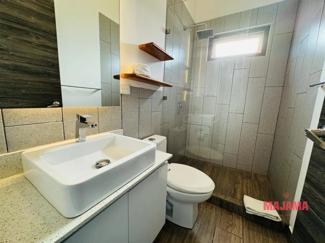 CASA EN VENTA MONTERRICO - 3