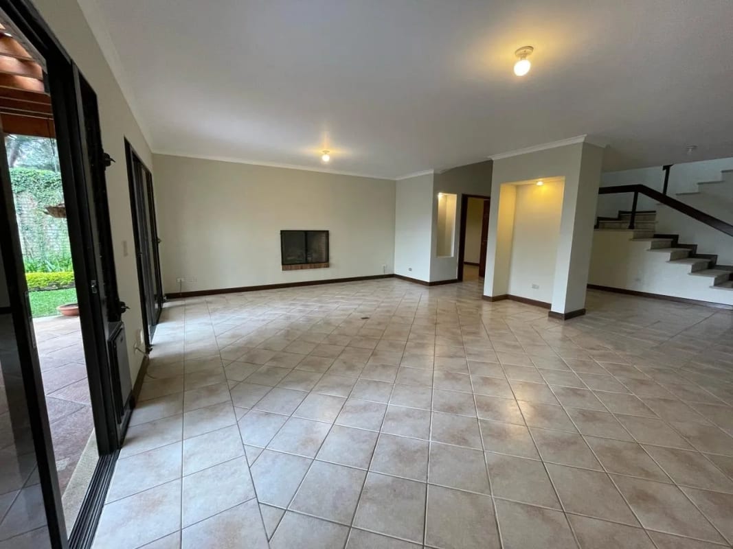 Casa en Las Rotondas — Casa en Venta en km 16-20, Carretera a El Salvador, Guatemala, Ciudad — foto 15 de 15