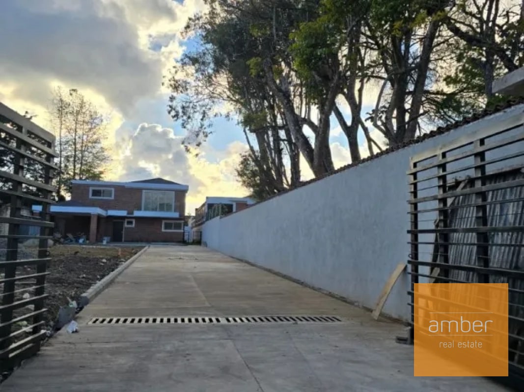 Villa Antonella, km 16.5 CES - 1