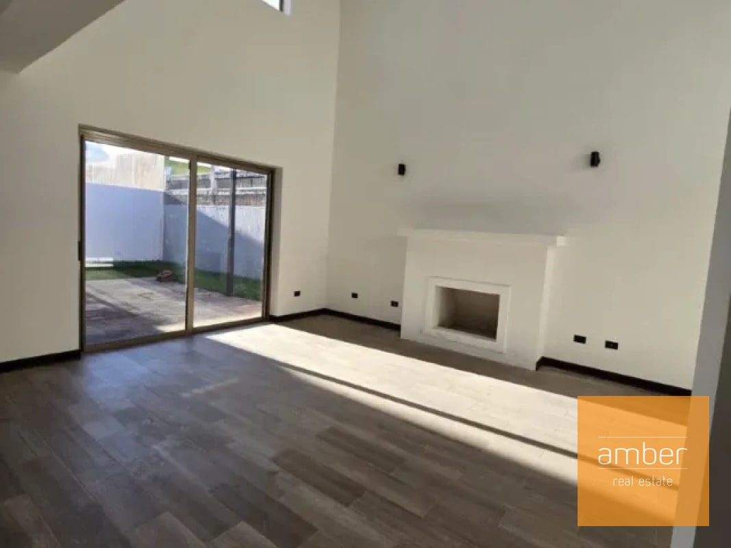 Villa Antonella, km 16.5 CES - 7