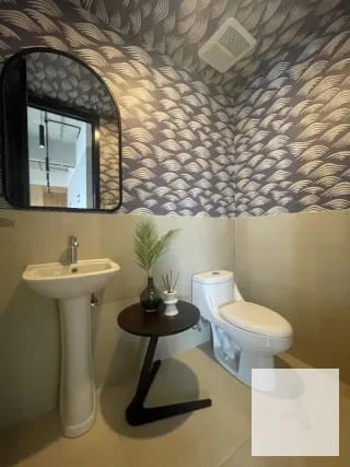 Moderna oficina para estrenar, completamente equipada y decorada - Zona 10 — Oficina en Alquiler en Vasanta, Zona 10, Guatemala, Ciudad — miniatura 7 de 9