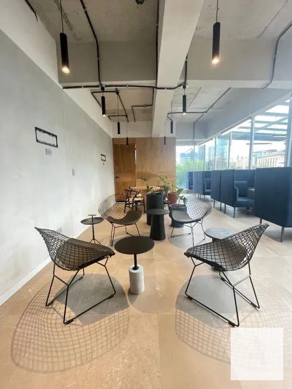 Moderna oficina para estrenar, completamente equipada y decorada - Zona 10 — Oficina en Alquiler en Vasanta, Zona 10, Guatemala, Ciudad — foto 1 de 9