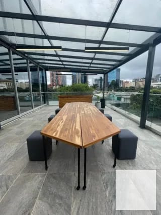 Moderna oficina para estrenar, completamente equipada y decorada - Zona 10 — Oficina en Alquiler en Vasanta, Zona 10, Guatemala, Ciudad — miniatura 2 de 9