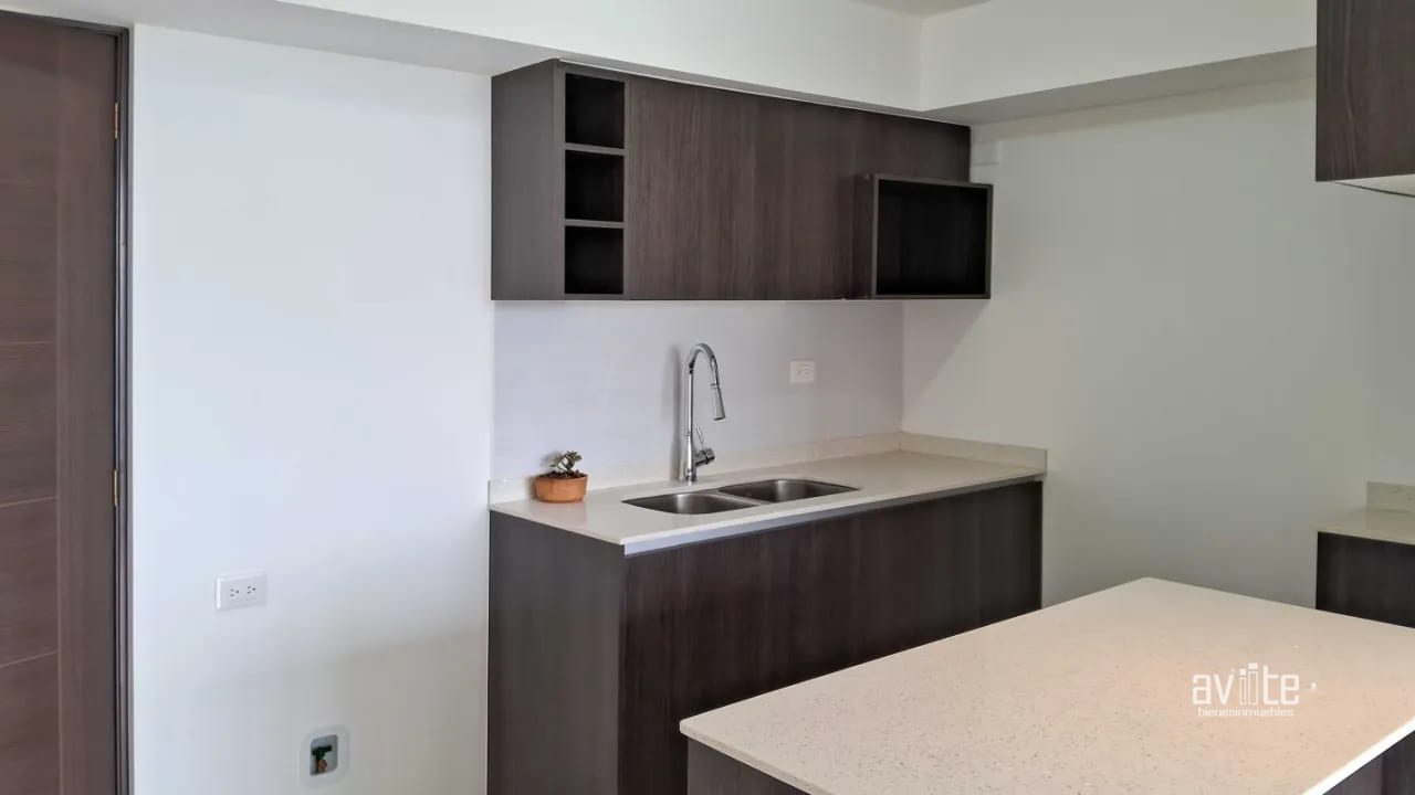 Condado Naranjo, Serena.  de 3 habitaciones.  Q6200 con mantenimiento incluido — Apartamento en Alquiler en Condado Naranjo, Zona 4 Mixco, Guatemala, Ciudad — foto 9 de 14