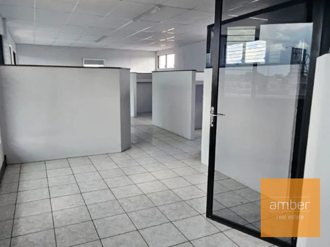 Edificio en Alquiler, Zona 6 - 7